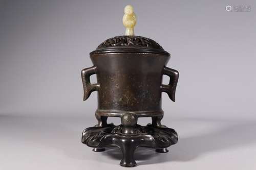 CHINESE BRONZE TRIPOD CENSER