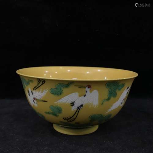 A Porcelain Yellow Glaze Sancai Bowl
