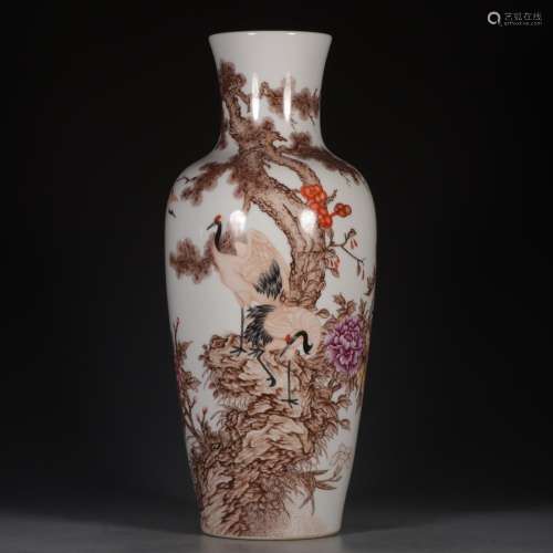 A Porcelain Famille Rose Vase With Carne Pattern