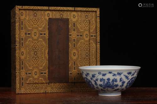 A Porcelain Blue&White Floral Pattern Bowl