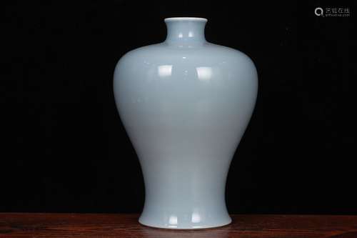 A Porcelain Cyan-Blue Glaze Plum Vase