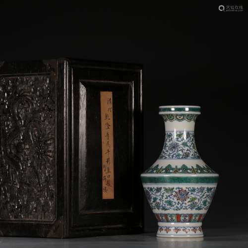 A Porcelain Doucai Floral Painting Vase