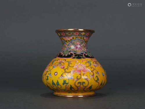 A Cloisonne Floral Pattern Vase