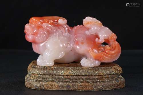 A Shoushan Furong Stone Beast Carved Ornament