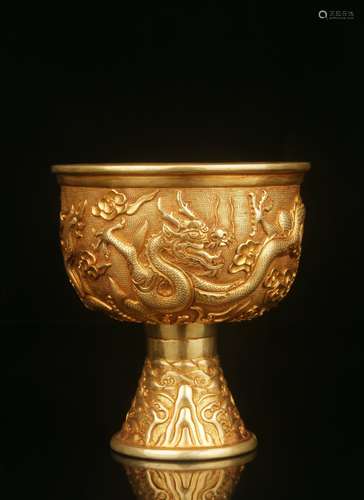 A Gilt Bronze Dragon Carved Cup