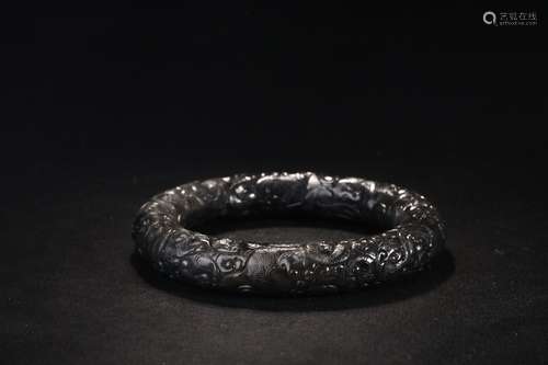 A Hetian Jade Dragon Carved Bangle