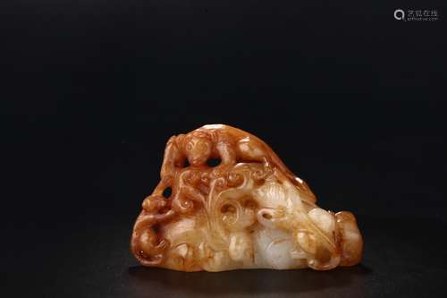 A Hetian Jade Beast Carved Ornament