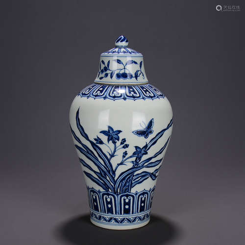 A BLUE WHITE ORCHID MOTIF PORCELAIN MEIPING VASE