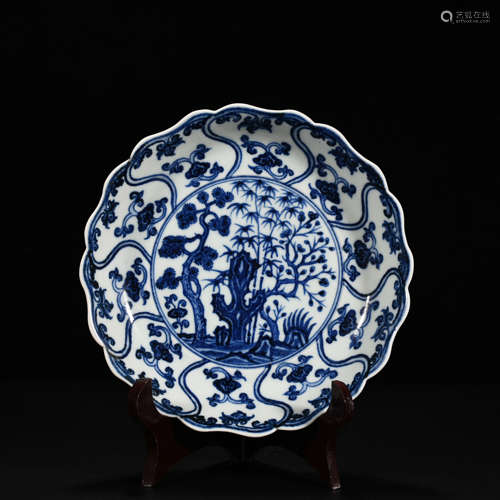 A BLUE WHITE SONGZHUMEI PLATE