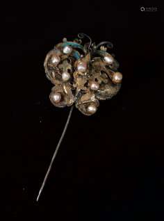 清，珠花发簪一件，直径约：25mm。