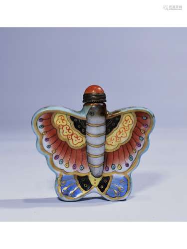 A BUTTERFLY-FORM SNUFF BOTTRLE