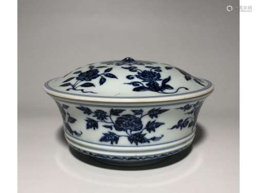 A BLUE AND WHITE BOWL AND COVER, XUANDE MARK