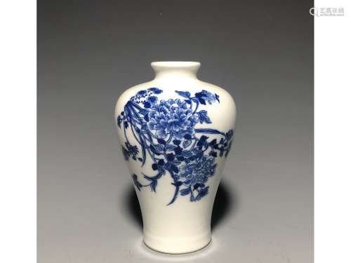 A BLUE AND WHITE MEIPING VASE, QIANLONG MARK