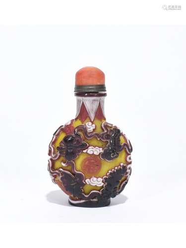 A PEKING GLASS SNUFF BOTTLE