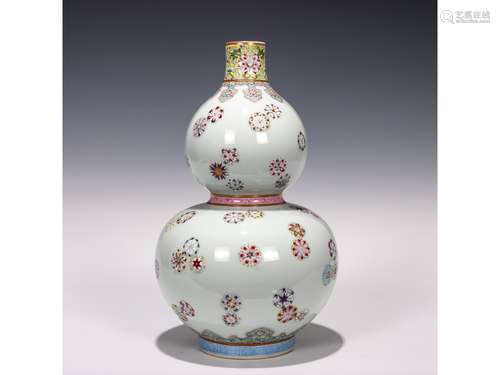 A FAMILLE ROSE GOURD VASE, QIANLONG MARK