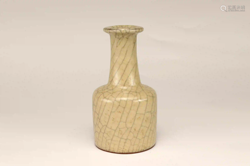 GE KILN MALLET VASE