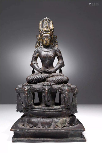 SITTING BODHISATTVA