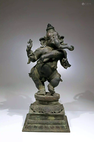 STANDING GANESHA