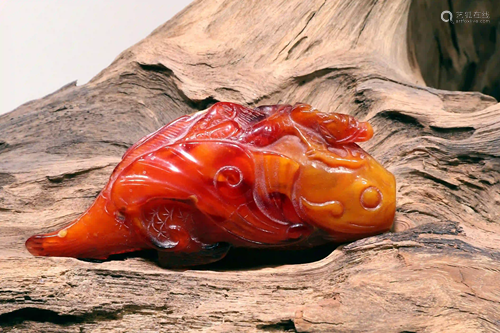 SNUFF BOTTLE IN FORM OF A KOI