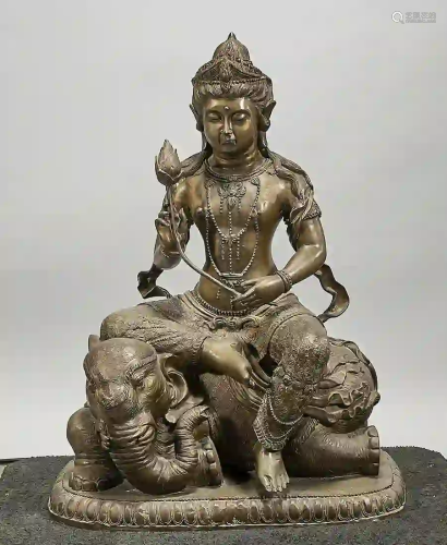 Chinese Bronze Sculpture of Guanyin Seated on an