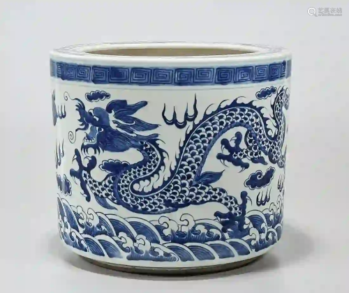 Chinese Blue and White Porcelain Jardiniere