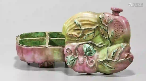 Chinese Glazed Porcelain Fruit-Form Covered Box