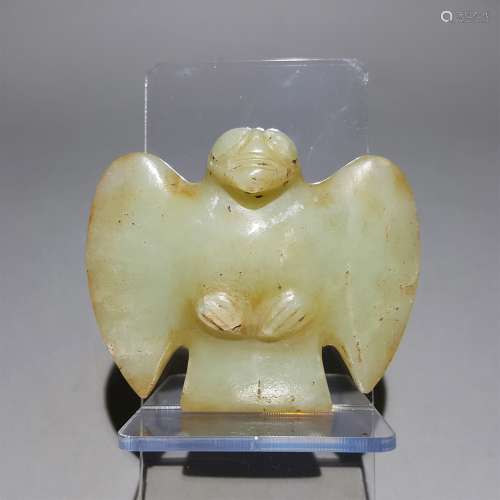 A RED MOUNTAIN CULTURE CARVED JADE ORNAMENT