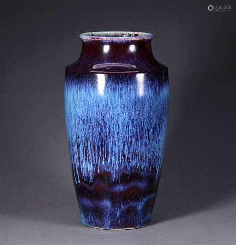 A QING DYNASTY FLAMBED GLAZED VASE