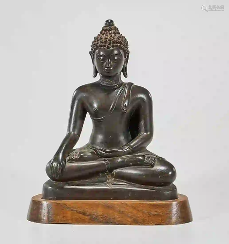 Chinese Bronze Seated Buddha