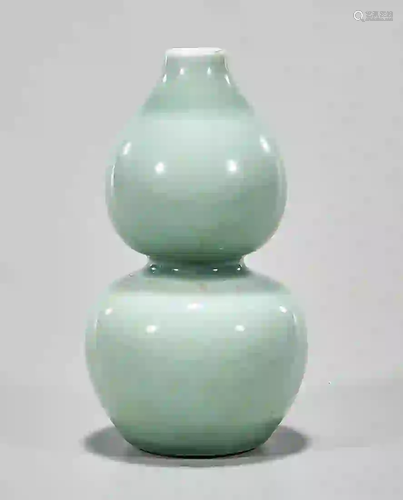 Chinese Celadon Glazed Double Gourd Vase