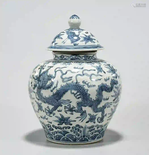 Chinese Blue and White Porcelain Covered Vase