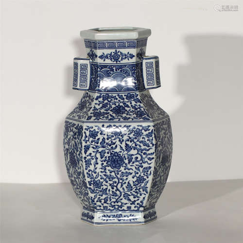 CHINESE BLUE AND WHITE HEXAGONAL DOUBLE HANDLE VASE