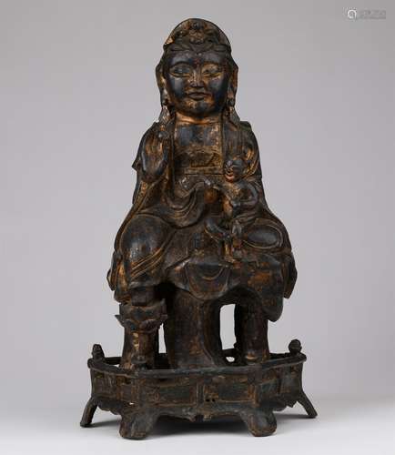 A MING DYNASTY GUANYIN STATUE