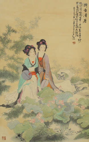 CHINESE LIGHT-COLOR PAINTING OF FIGURES WATCHING LOTUS