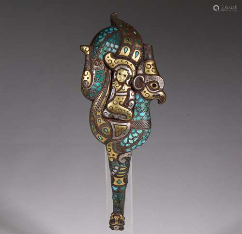 A WARRING STATES PERIOD GOLD AND SILVER INLAID PHOENIX PATTERN BELT HOOK