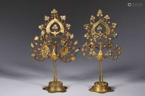 A PAIR OF TANG DYNASTY PURE GOLD PHOENIX SHAPE ORNAMENTS