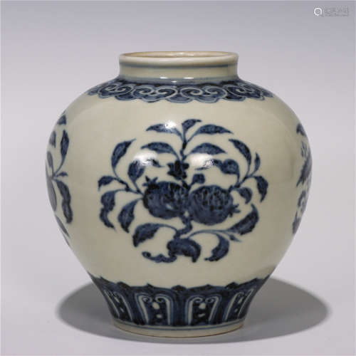 CHINESE BLUE AND WHITE FLOWERS PATTERN SMALL JAR