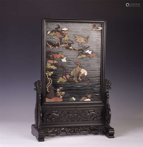 A CHINESE GEMSTONES INLAID FLOWER AND BIRD PATTERN TABLE SCREEN