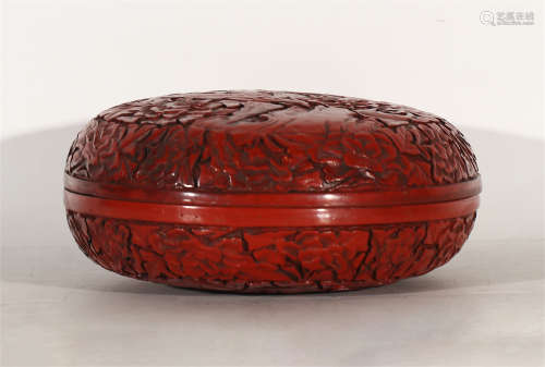 CHINESE CINNABAR CARVED LACQUERWARE ROUND LIDDED BOX