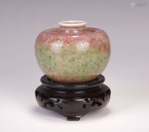 A CHINESE COWPEA BOWL PORCELAIN WATER BOWL