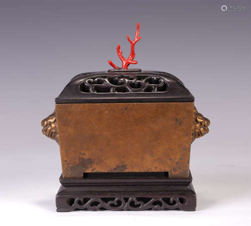 A CHINESE BRONZE DOUBLE HANDLE INCENSE BURNER