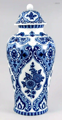 Lidded vase, Wallendorf, Thuringia,