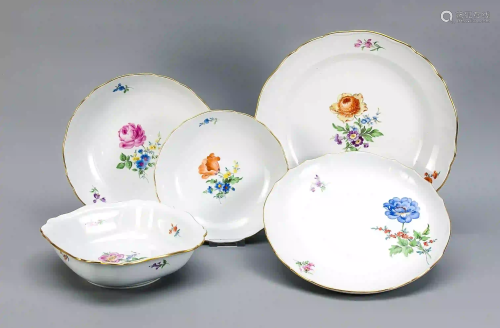Five bowls, Meissen, marks 1957-72,