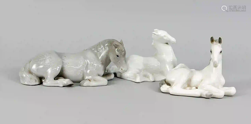 Three lying horses, 20th century, l