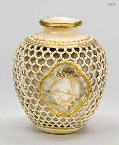 Small breakthrough vase, Royal Worc