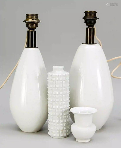 Pair of lamp bases and 2 vases, lam