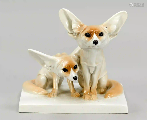 Two desert foxes, Meissen, mark 185