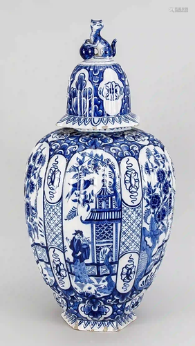 Large lidded vase, Delft, w. De Por