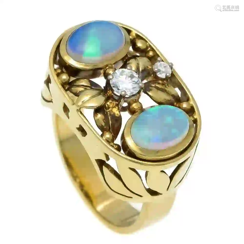 Opal brilliant ring 750/000 with 2