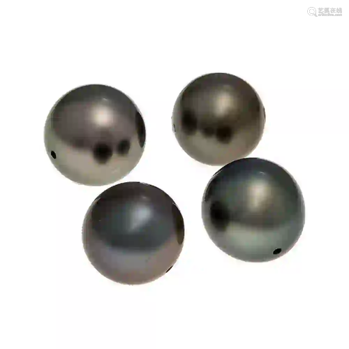 4 excellent Tahitian pearls 13.0 m